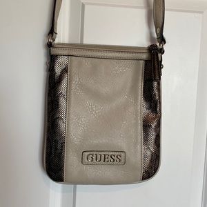 GUESS crossbody bag